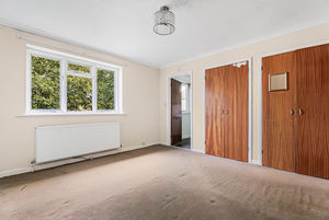 Bedroom- click for photo gallery